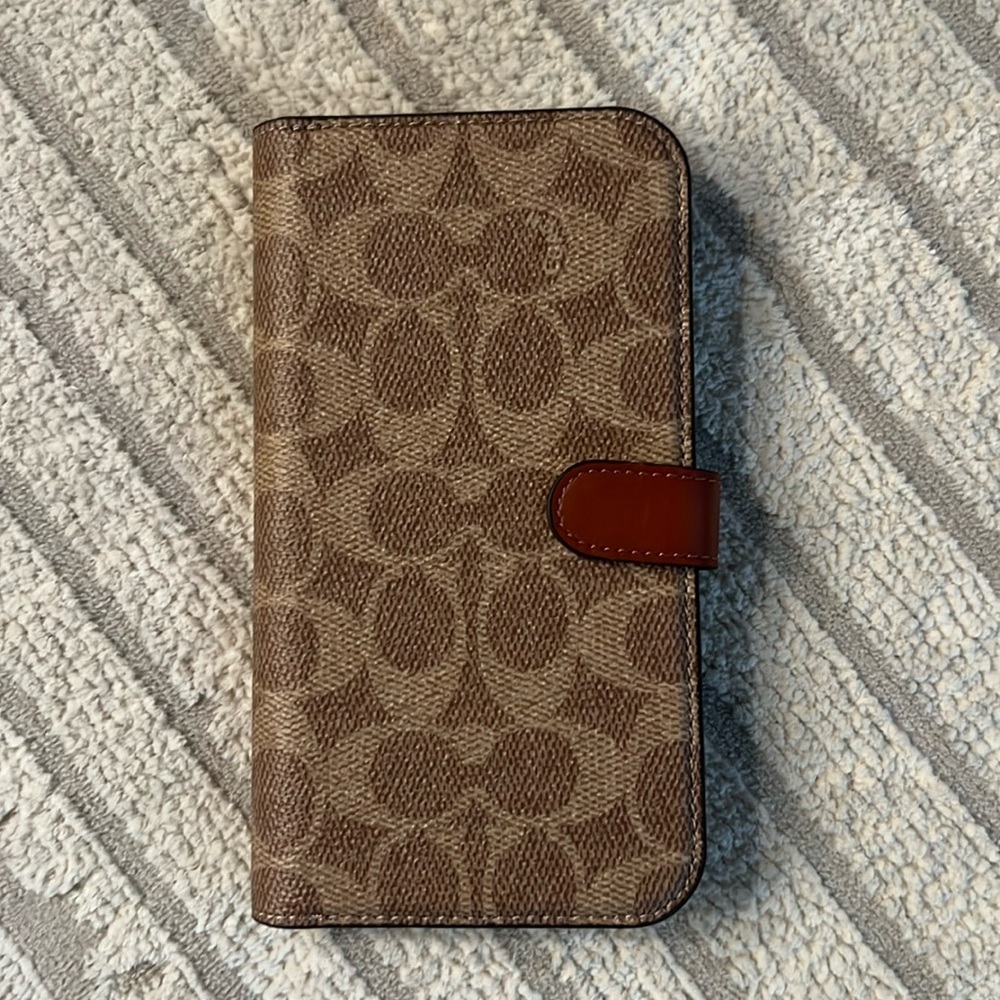 NWT Coach iPhone 15 phone case